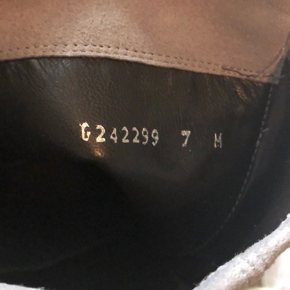 Stuart Weizman 5050 Stretch Suede Boots - Picture 6 of 6